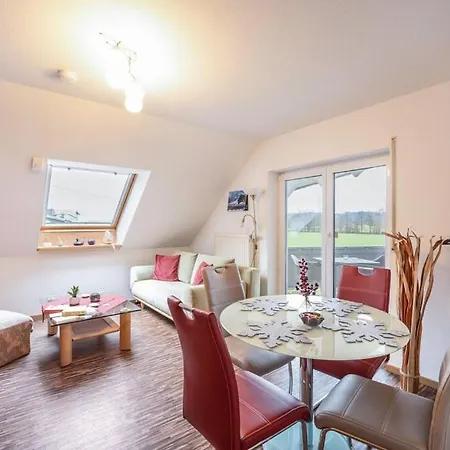 아파트 Im Gruenen, 10 Km Rv, 30 Km Bodensee, Kueche Bad Balkon *